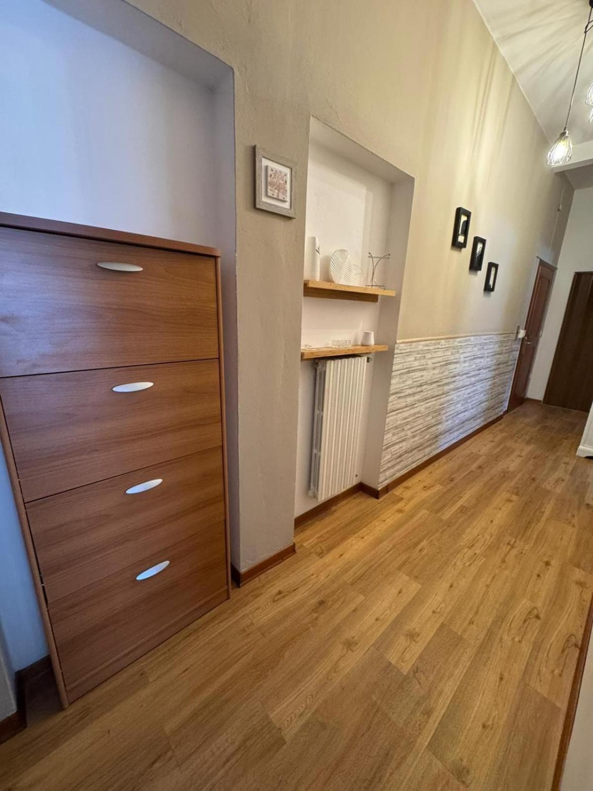 Nuevo Meldola Villa Bagian luar foto